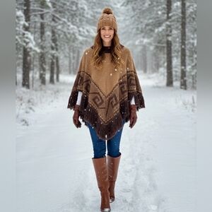 Elegant Two-Tone Women's Poncho